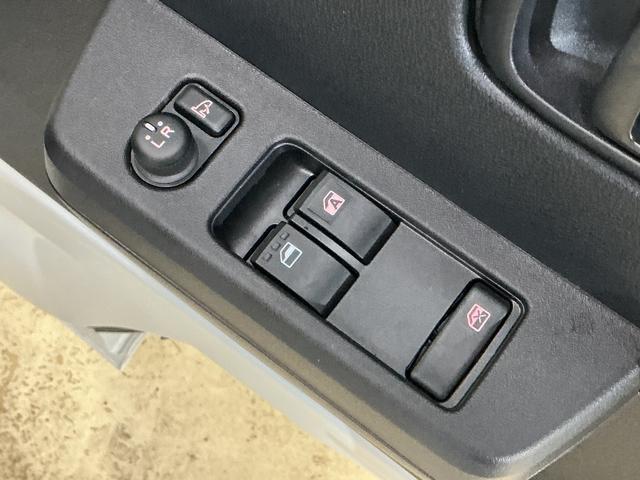 ハイゼットトラック ＥＸＴ　ワンオーナー　４ＷＤ　ＣＶＴ車　リアコーナーセンサー　ワンオーナー　４ＷＤ　ＣＶＴ車　リアコーナーセンサー　オートマチックハイビーム　３方開　荷台作業灯　オートライト　横滑り防止装置　スマアシ　アイドリングストップ　プッシュスタート　スマートキー（52枚目）