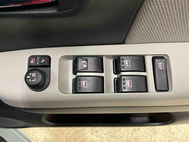 ミラトコット Ｇ　ＳＡＩＩＩ　運転席助手席サイドカーテンシールドエアバック　オートマチックハイビーム　ＬＥＤヘッドライト　オートライト　カーナビ　パノラマモニター　前後ドライブレコーダー　アイドリングストップ　ＡＢＳ（9枚目）