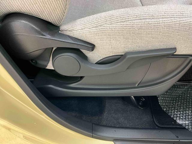 ムーヴ Ｘ　スマートアシスト　助手席側リヤパワースライドドア　助手席側リヤパワースライドドア　スマートアシスト　プッシュボタンエンジンスタート　ＬＥＤヘッドライト　オートエアコン　オートライト　コーナーセンサー　電動格納式ドアミラー　ホイールキャップ　ＡＢＳ（17枚目）