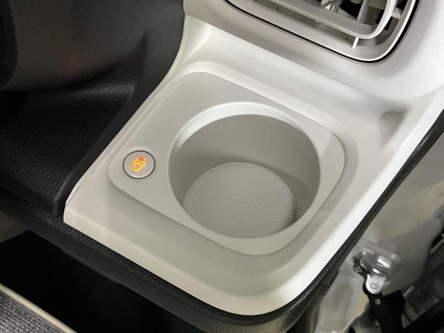 ムーヴキャンバス ストライプスＧ　届出済み未使用車　バックカメラ　届出済み未使用車　バックカメラ　両側電動スライドドア　前席シートヒーター　前後コーナーセンサー　電子パーキング　オートブレーキホールド　オートマチックハイビーム　ホットカップホルダー（5枚目）