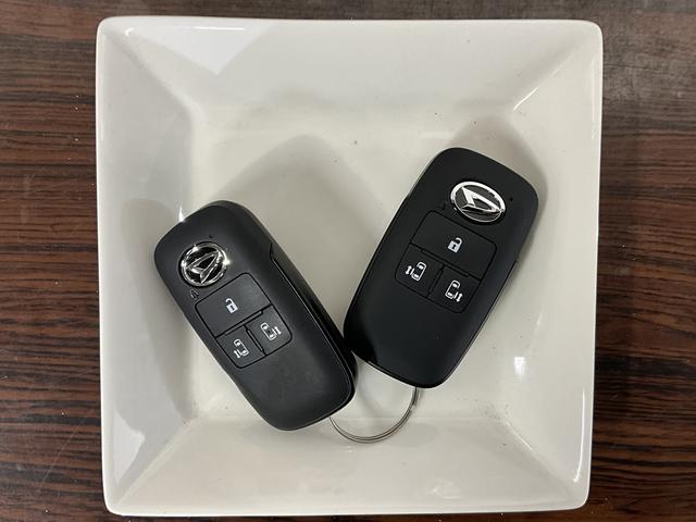 ムーヴキャンバス ストライプスＧ　届出済み未使用車　バックカメラ　届出済み未使用車　バックカメラ　両側電動スライドドア　前席シートヒーター　前後コーナーセンサー　電子パーキング　オートブレーキホールド　オートマチックハイビーム　ホットカップホルダー（19枚目）