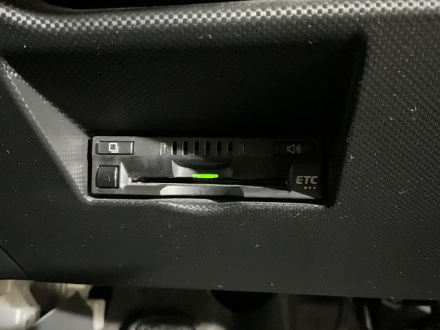 ライズ Ｚ　ナビ　バックカメラ　フルセグチューナー　ブルートゥース　ナビ　バックカメラ　フルセグチューナー　ブルートゥース対応　プッシュボタンエンジンスタート　ＬＥＤヘッドライト　コーナーセンサー　ＬＥＤヘッドライト　オートライト　オートエアコン　フォグランプ　ＡＢＳ（4枚目）