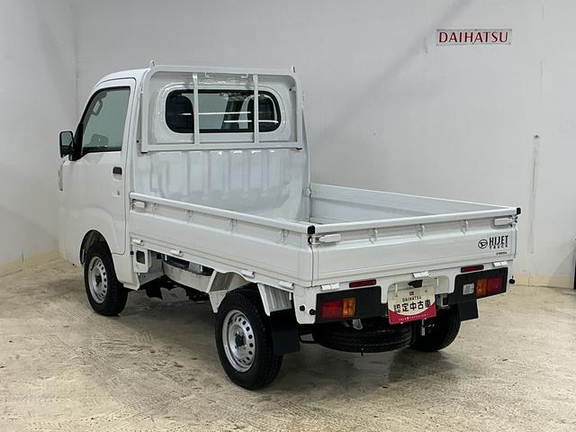 ハイゼットトラック スタンダード　ワンオーナー　４ＷＤ　ＣＶＴ車　ラジオデッキ　ワンオーナー　切替式４ＷＤ　ＣＶＴ車　ラジオデッキ　コーナーセンサー　３方開　オートライト　スペアキー　横滑り防止装置　アイドリングストップ　スマートアシスト　１２Ｖ電源ソケット　マニュアルエアコン（17枚目）