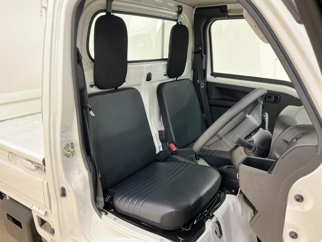 ハイゼットトラック スタンダード　ワンオーナー　４ＷＤ　ＣＶＴ車　ラジオデッキ　ワンオーナー　切替式４ＷＤ　ＣＶＴ車　ラジオデッキ　コーナーセンサー　３方開　オートライト　スペアキー　横滑り防止装置　アイドリングストップ　スマートアシスト　１２Ｖ電源ソケット　マニュアルエアコン（25枚目）