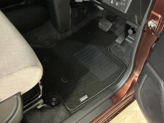 ムーヴ Ｘ　ワンオーナー　片側電動スライドドア　前後コーナーセンサー　ワンオーナー　片側電動スライドドア　前後コーナーセンサー　オートマチックハイビーム　ＬＥＤヘッドライト　プッシュスタート　スマートキー　キーレス　スマートアシスト　オートライト　横滑り防止装置（32枚目）