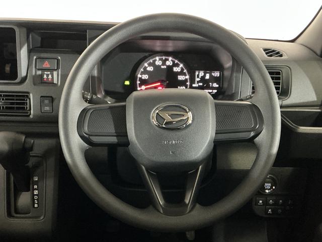 ハイゼットカーゴ クルーズ ワンオーナー 切替式4WD コーナーセンサー ワンオーナー 切替式4WD コーナーセンサー オートマチックハイビーム オートライト プッシュスタート スマートキー キーレスエントリー 横滑り防止装置 アイドリングストップ 12V電源ソケット(23枚目)