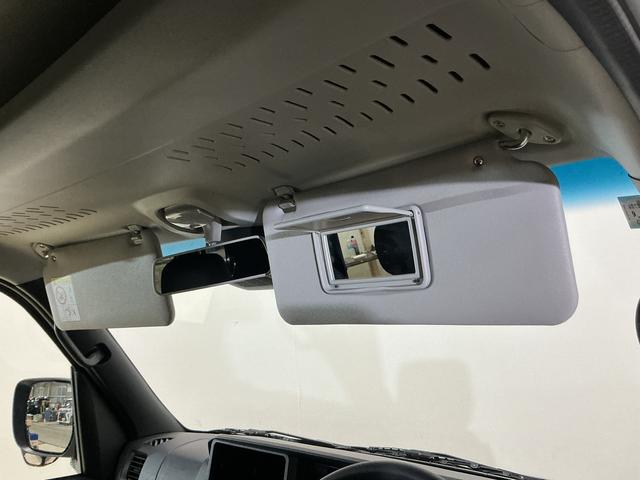 ハイゼットカーゴ クルーズ ワンオーナー 切替式4WD コーナーセンサー ワンオーナー 切替式4WD コーナーセンサー オートマチックハイビーム オートライト プッシュスタート スマートキー キーレスエントリー 横滑り防止装置 アイドリングストップ 12V電源ソケット(32枚目)