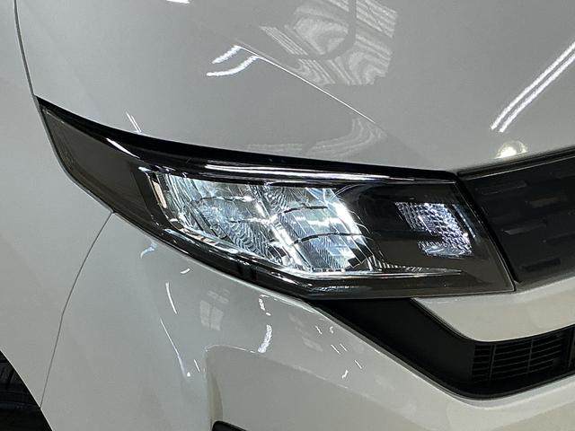 ムーヴ Ｘ　片側電動スライドドア　前後コーナーセンサー　スペアキー有　片側電動スライドドア　前後コーナーセンサー　オートマチックハイビーム　ＬＥＤヘッドライト　横滑り防止装置　アイドリングストップ　オートライト　スマートキー　スペアキー有り　サイドエアバッグ　スマアシ（7枚目）