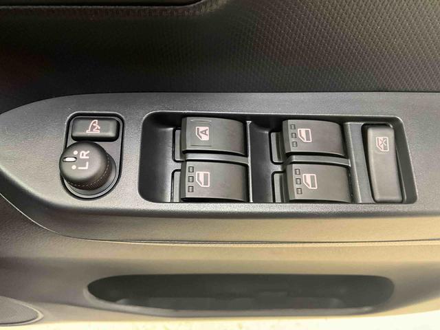 ミライース X SAIII オーディオレス キーレスキー オートライト オートハイビーム スマートアシスト(6枚目)