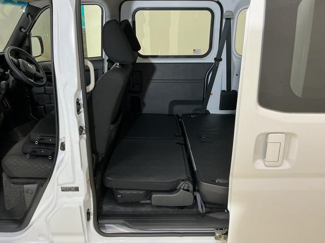 ハイゼットカーゴ クルーズターボ　コーナーセンサー　オートマチックハイビーム　前後コーナーセンサー　オートマチックハイビーム　オートライト　アイドリングストップ　スマートキー　キーレスエントリー　スペアキー有り　プッシュスタート　横滑り防止装置　盗難防止装置　マニュアルエアコン（22枚目）