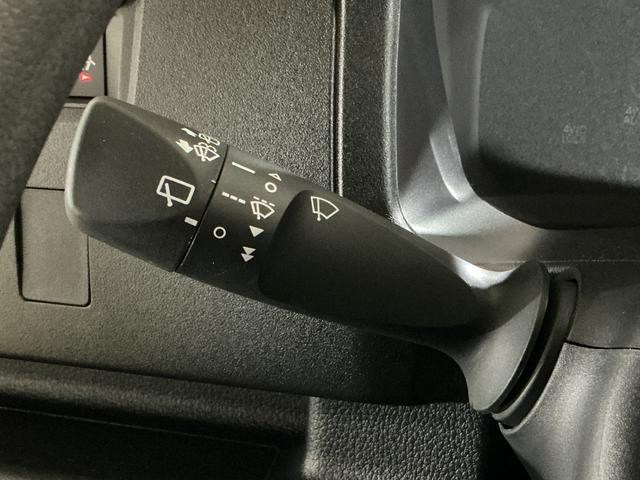 ハイゼットカーゴ クルーズターボ　コーナーセンサー　オートマチックハイビーム　前後コーナーセンサー　オートマチックハイビーム　オートライト　アイドリングストップ　スマートキー　キーレスエントリー　スペアキー有り　プッシュスタート　横滑り防止装置　盗難防止装置　マニュアルエアコン（39枚目）