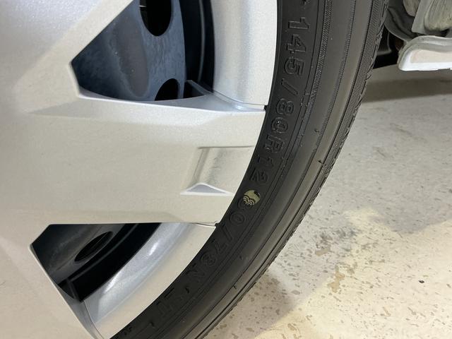 ハイゼットカーゴ クルーズターボ　コーナーセンサー　オートマチックハイビーム　前後コーナーセンサー　オートマチックハイビーム　オートライト　アイドリングストップ　スマートキー　キーレスエントリー　スペアキー有り　プッシュスタート　横滑り防止装置　盗難防止装置　マニュアルエアコン（57枚目）