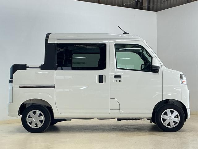 ハイゼットカーゴ デッキバンG CVT車 オートマチックハイビーム スマアシ CVT車 オートマチックハイビーム 両側スライドドア 前後コーナーセンサー スマートアシスト アイドリングストップ 盗難防止装置 横滑り防止装置 プッシュスタート スマートキー 12V電源ソケット(10枚目)