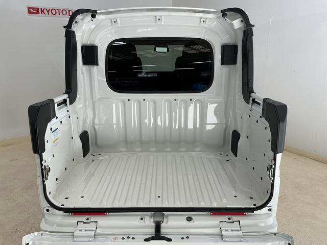 ハイゼットカーゴ デッキバンG CVT車 オートマチックハイビーム スマアシ CVT車 オートマチックハイビーム 両側スライドドア 前後コーナーセンサー スマートアシスト アイドリングストップ 盗難防止装置 横滑り防止装置 プッシュスタート スマートキー 12V電源ソケット(27枚目)