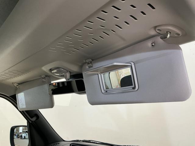 ハイゼットカーゴ デッキバンG CVT車 オートマチックハイビーム スマアシ CVT車 オートマチックハイビーム 両側スライドドア 前後コーナーセンサー スマートアシスト アイドリングストップ 盗難防止装置 横滑り防止装置 プッシュスタート スマートキー 12V電源ソケット(32枚目)