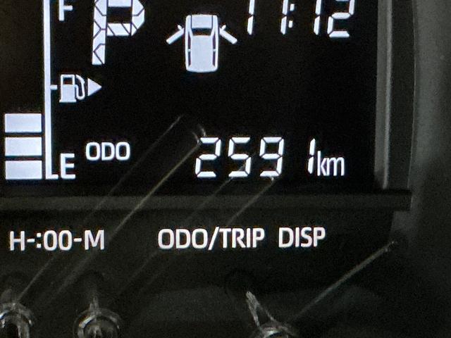 ハイゼットカーゴ デッキバンG CVT車 オートマチックハイビーム スマアシ CVT車 オートマチックハイビーム 両側スライドドア 前後コーナーセンサー スマートアシスト アイドリングストップ 盗難防止装置 横滑り防止装置 プッシュスタート スマートキー 12V電源ソケット(40枚目)