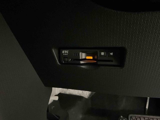 タント カスタムＲＳ　ターボ　ＥＴＣ　スマートアシスト　ターボ　スマートアシスト　アダプティブクルーズコントロール　両側リヤパワースライドドア　プッシュボタンエンジンスタート　ＬＥＤヘッドライト　オートエアコン　オートライト　シートヒーター　バックカメラ（5枚目）