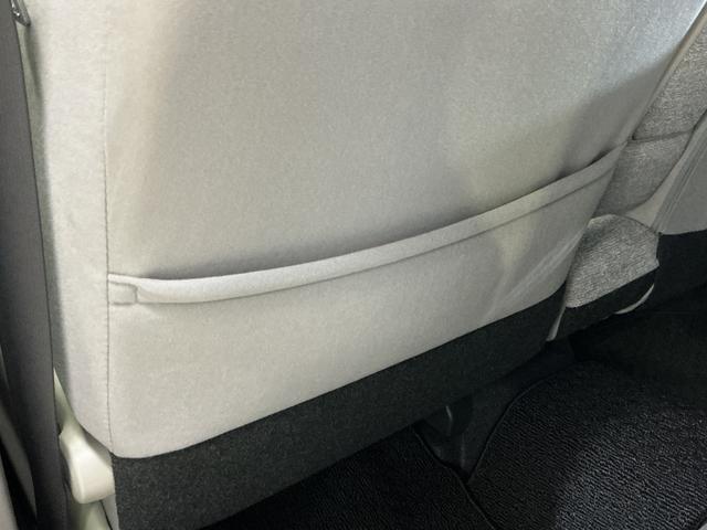 ���ۂɌ��ĐG��āA�[�����đI��ł���������