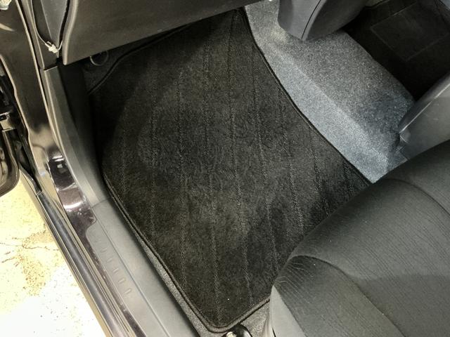 ���S�E�M���̃_�C�n�c���c�X�����񋟂��钆�ÎԂł���