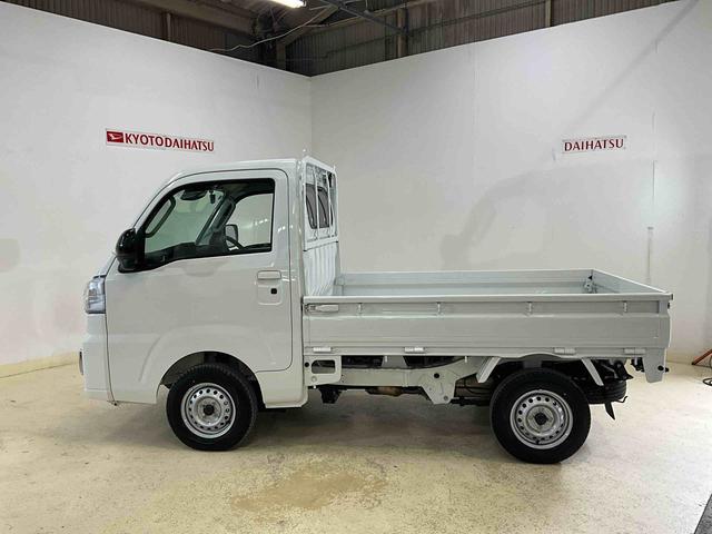 ���ۂɌ��ĐG��āA�[�����đI��ł���������