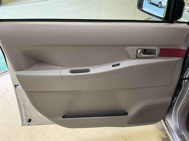 ���ۂɌ��ĐG��āA�[�����đI��ł���������