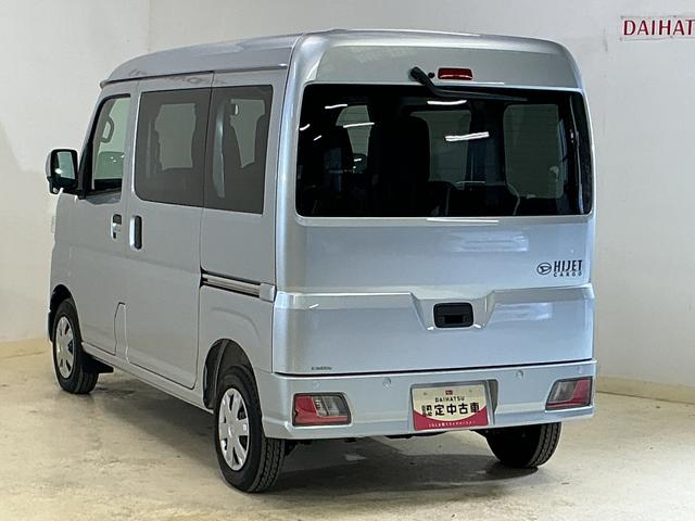 ハイゼットカーゴ クルーズターボ　４ＷＤ　スマートアシスト　ＣＶＴ　ターボ　４ＷＤ　スマートアシスト　両側リヤスライドドア　プッシュボタンエンジンスタート　オートハイビーム　オートライト　アイドリングストップ　コーナーセンサー　マニュアルエアコン　電動格納式ドアミラー（12枚目）