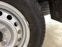 スタンダード　ワンオーナー　４ＷＤ　ＣＶＴ車　３方開　ラジオ　ワンオーナー　４ＷＤ　ＣＶＴ車　ラジオ　３方開　ヘッドライトレべライザー　アクセサリーソケット　マニュアルエアコン　スペアタイヤ　バッテリーカバー　クリアランスソナー　キーレスエントリー　オートライト（57枚目）