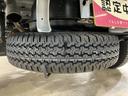 スタンダード　ワンオーナー　４ＷＤ　ＣＶＴ車　ラジオデッキ　ワンオーナー　４ＷＤ　ＣＶＴ車　ラジオデッキ　リアコーナーセンサー　３方開　オートライト　横滑り防止装置　アイドリングストップ　スペアキー有り　マニュアルエアコン　１２Ｖ電源ソケット　バッテリーカバー（28枚目）
