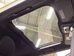 Źϥ᡼ľĤΥϥǥ顼Ǥ줿ż֤򤭤äƤǼᤤޤΤǡ¿Υ饤դ򤴴ǽޤ 4