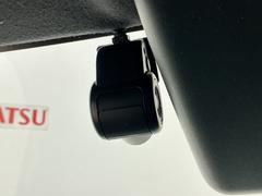 当店はメーカー直営のダイハツ正規ディーラーです。厳選された中古車をきっちりと整備してお納めいたしますので、安心のカーライフをご堪能いただけます☆ 4