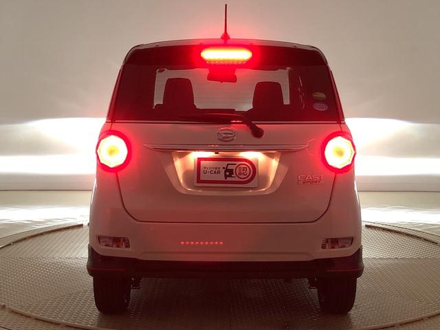 スポーツSAIII 4WD 運転席助手席シートヒーター ターボ LEDヘッドランプ・フォグランプ パドルシフト付MOMO製革巻ステアリングホイール 16インチタイヤ&アルミホイール 運転席助手席シートヒーター オートライト プッシュボタンスタート(42枚目)