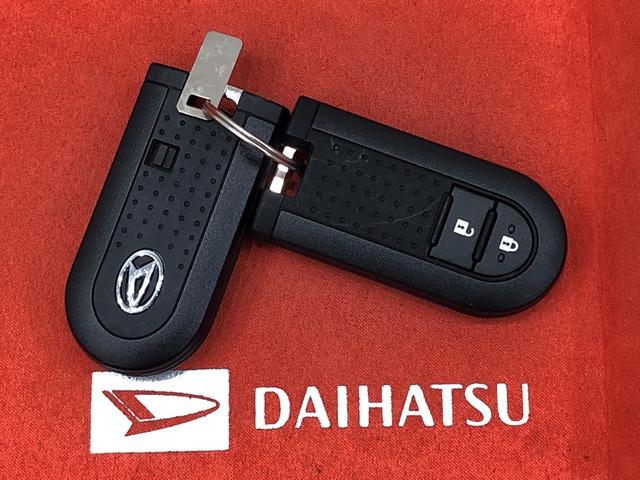 スポーツSAIII 4WD 運転席助手席シートヒーター ターボ LEDヘッドランプ・フォグランプ パドルシフト付MOMO製革巻ステアリングホイール 16インチタイヤ&アルミホイール 運転席助手席シートヒーター オートライト プッシュボタンスタート(44枚目)