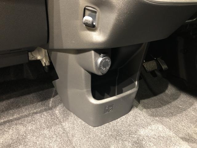 カスタム XリミテッドII SAIII LEDヘッドランプ・フォグランプ 運転席シートヒーター 14インチアルミホイール オートライト プッシュボタンスタート セキュリティアラーム(29枚目)