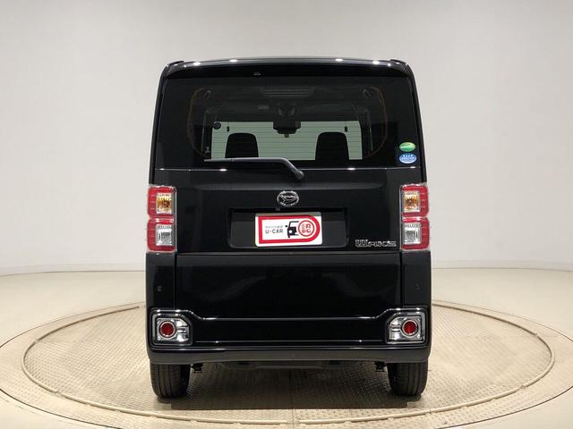 GターボリミテッドSAIII 15インチアルミホイール LEDヘッドランプ・フォグランプ 15インチアルミホイール オートライト プッシュボタンスタート セキュリティアラーム(7枚目)