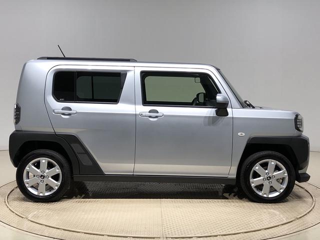 G LEDヘッドランプ・フォグランプ 運転席・助手席シートヒーター 15インチアルミホイール(シルバー塗装) オートライト プッシュボタンスタート セキュリティアラーム(5枚目)
