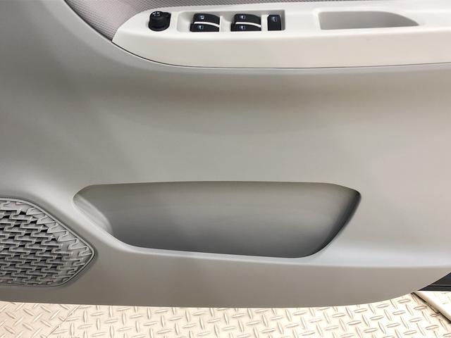 L SAIII バックカメラ 14インチフルホイールキャップ オートライト プッシュボタンスタート セキュリティアラーム キーレスエントリー(21枚目)