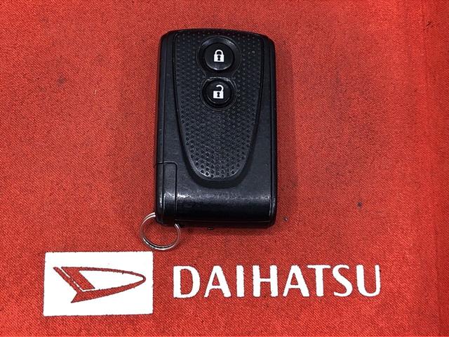 ココアX 純正CDチューナー ETC車載器 オートエアコン 運転席/助手席エアバック 電動格納ドアミラー キ-フリ-システム セキュリティーアラ-ム ハロゲンヘッドランプ・フォグランプ(41枚目)
