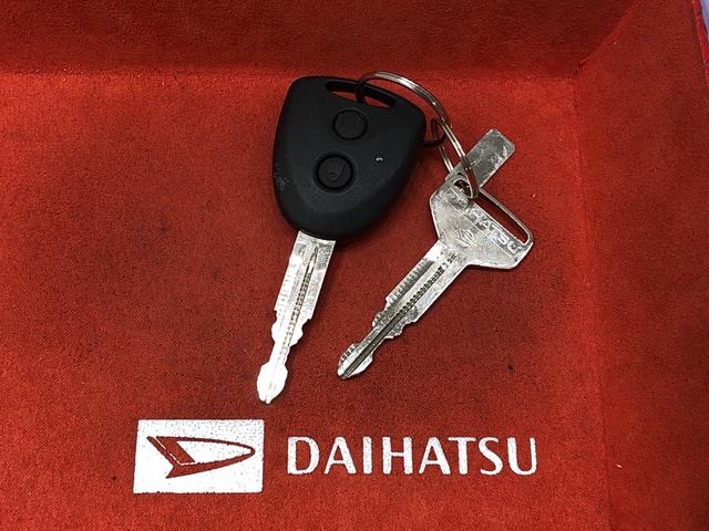 デラックスSAIII 4WD 両側スライドドア ラジオ ドリンクホルダー キーレスエントリー オートライト エアコン メンテナンスノート 取扱説明書(40枚目)