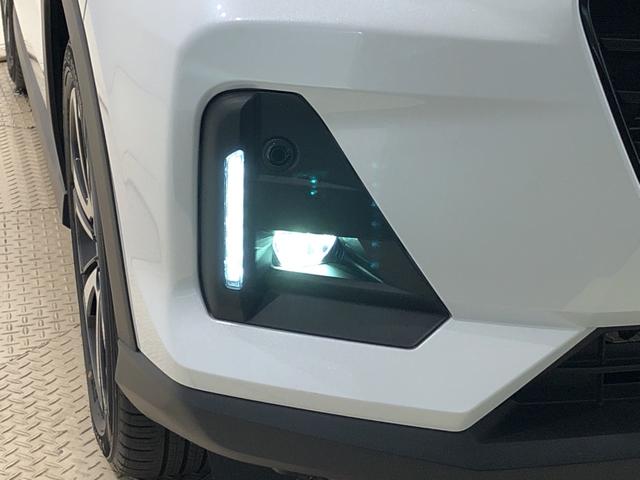プレミアム ナビ バックモニター LEDヘッドランプ搭載 オートエアコン コーナーセンサー シートヒーター サイドエアバック LEDヘッドランプ アルミホイール キーフリーシステム(43枚目)