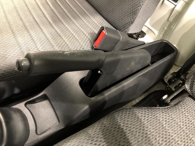 スタンダードSAIIIt LEDヘッドランプ ナビ MT車 LEDヘッドランプ トップシェイドガラス 運転席バニティミラー サビ長期保証 AM・FMラジオ スペアタイヤ 大型アシストグリップ(20枚目)