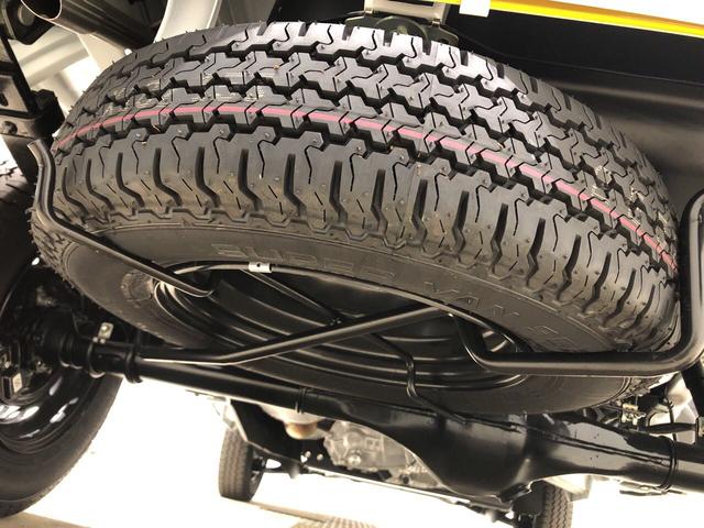 スタンダード 4WD マニュアル車 AM/FMラジオ付き マニュアルエアコン コーナーセンサー アイドリングストップ オートライト ハロゲンヘッドランプ スペアタイヤ スチールホイール(31枚目)