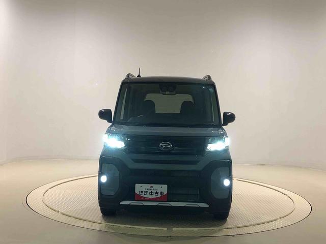 ファンクロス バックカメラ対応 プッシュボタンスタート LEDヘッドランプ パワースライドドアウェルカムオープン機能 セキュリティアラーム キーフリーシステム オートライト シートヒーター 運転席シートリフター アルミホイール(43枚目)