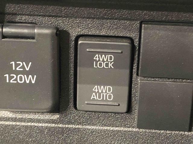 スタンダード 4WD オートライト マニュアルエアコン 運転席SRSエアバック バックソナー 電動式パワーステアリング AM/FMラジオ 3方開リヤゲート ガードフレーム スペアタイヤ マルチユーティリティフック(15枚目)