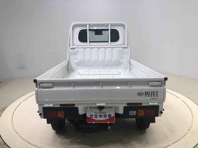 スタンダード　４ＷＤ　オートライト　マニュアルエアコン　運転席ＳＲＳエアバック　バックソナー　電動式パワーステアリング　ＡＭ／ＦＭラジオ　３方開リヤゲート　ガードフレーム　スペアタイヤ　マルチユーティリティフック(30枚目)