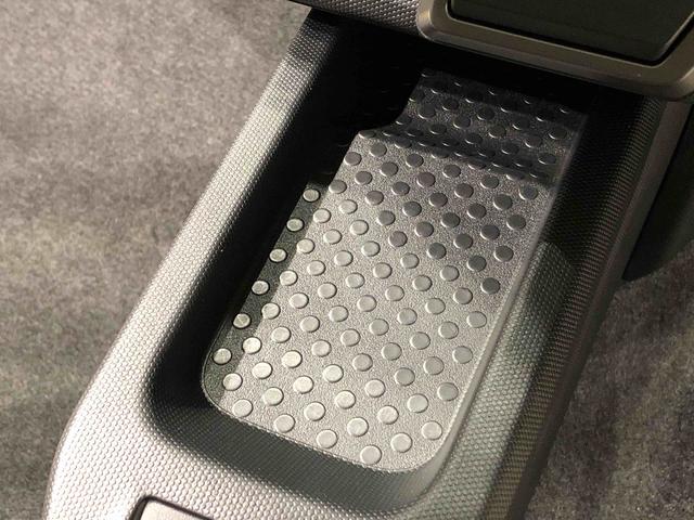 タフト Ｇ　クロムベンチャー　電動パーキングブレーキ　シートヒーター　スカイフィールトップ　ＬＥＤオートライト＆フォグランプ　電動パーキングブレーキ　プッシュボタンスタート　バックカメラ　アルミホイール　オート電動格納式ドアミラー（19枚目）