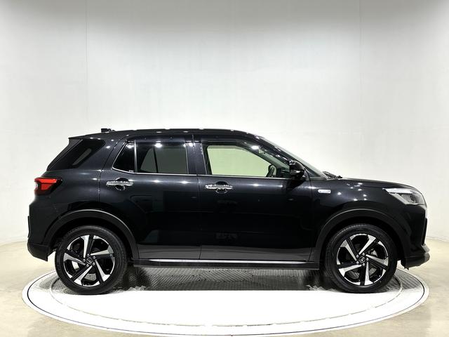 ロッキー プレミアムＧ　ＨＥＶ　ＬＥＤヘッドランプ・フォグランプ　全車速追従機能付アダプティブクルーズコントロール　レーンキープコントロール　　１７インチアルミホイール　シートヒーター（7枚目）