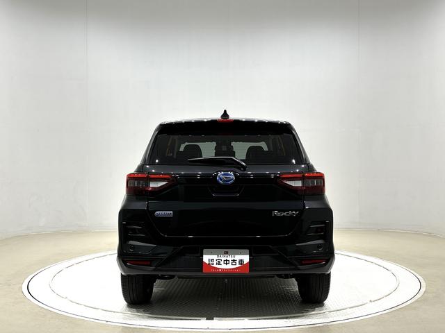 ロッキー プレミアムＧ　ＨＥＶ　ＬＥＤヘッドランプ・フォグランプ　全車速追従機能付アダプティブクルーズコントロール　レーンキープコントロール　　１７インチアルミホイール　シートヒーター（9枚目）