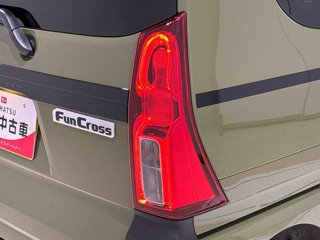タント ファンクロス　バックカメラ対応　電動パーキングブレーキ　ＬＥＤヘッドランプ　オートライト　プッシュボタンスタート　アルミホイール　キーフリーシステム（48枚目）