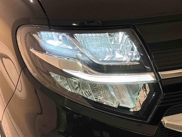 タント カスタムＲＳ　パノラマモニター　電動パーキング　クルコン　ＬＥＤオートライト　パワースライドドアウェルカムオープン機能　運転席ロングスライドシ－ト　助手席ロングスライド　助手席イージークローザー　アルミホイール　キーフリーシステム　クルーズコントロール（49枚目）
