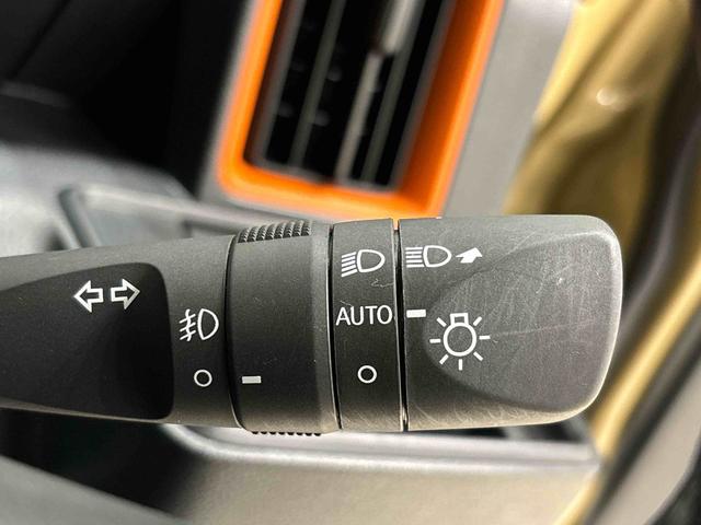 タント ファンクロスターボ　ディスプレイオーディオ　パノラマカメラ　ＬＥＤオートライト　パワースライドドアウェルカムオープン機能　電動パーキングブレーキ　運転席助手席シートヒーター　アルミホイールキーフリーシステム　　オート電動格納式ドアミラー（24枚目）